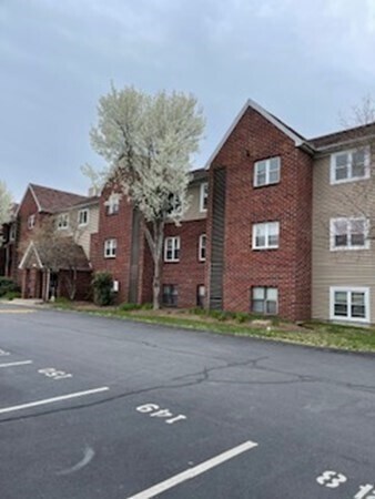 Building Photo - 10 Longworth Ave