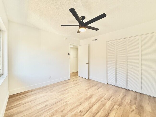 Building Photo - 7517 Pitch Pine Cir