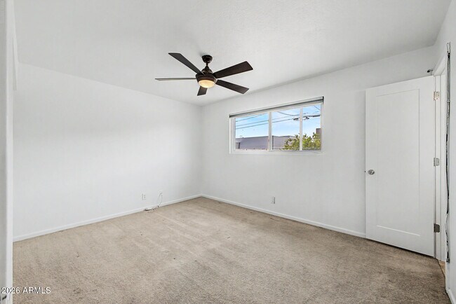 Building Photo - 6713 E Latham St