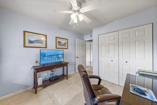 Building Photo - 2503 Sheehan Dr