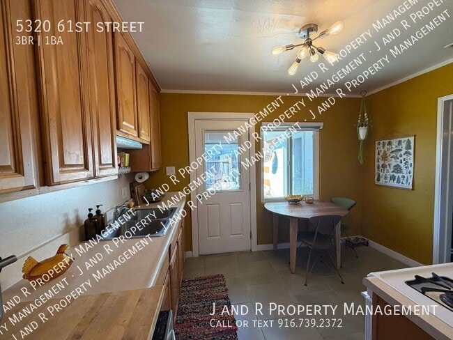 Building Photo - 5320 61st St