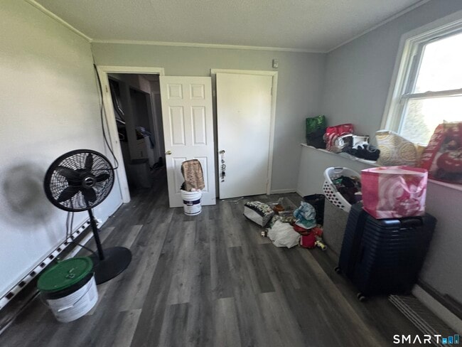 Building Photo - 62 Brookfield Rd