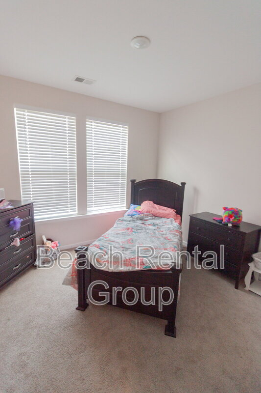 Building Photo - 508 Shellbark Dr
