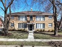 Building Photo - Badger Apartments