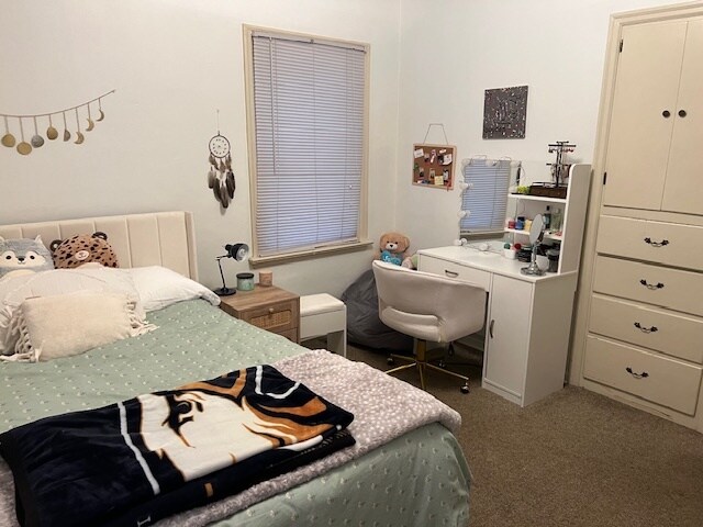 Building Photo - 965 NE C St