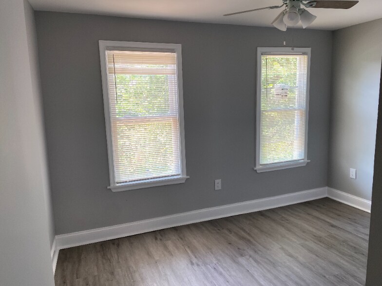 Building Photo - 5114 Belair Rd