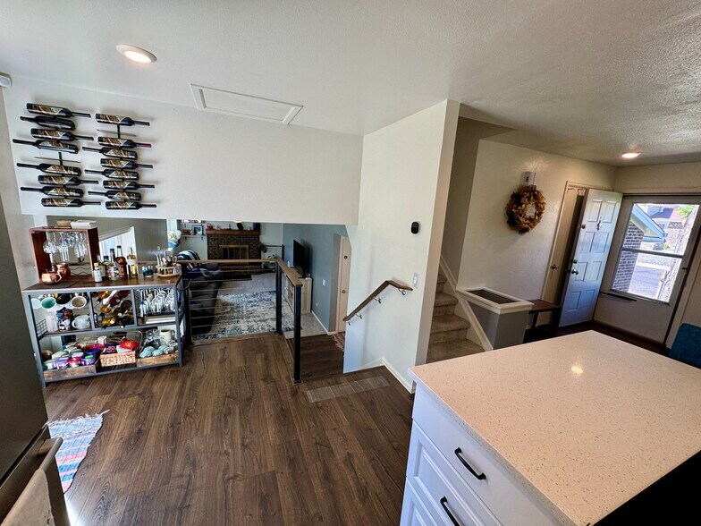 Building Photo - 5841 W 108th Ave