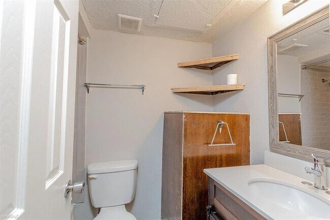 Building Photo - 4501 Witham Ln