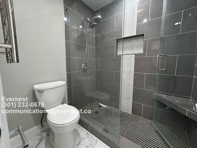 Building Photo - 201 Park Ridge Cir