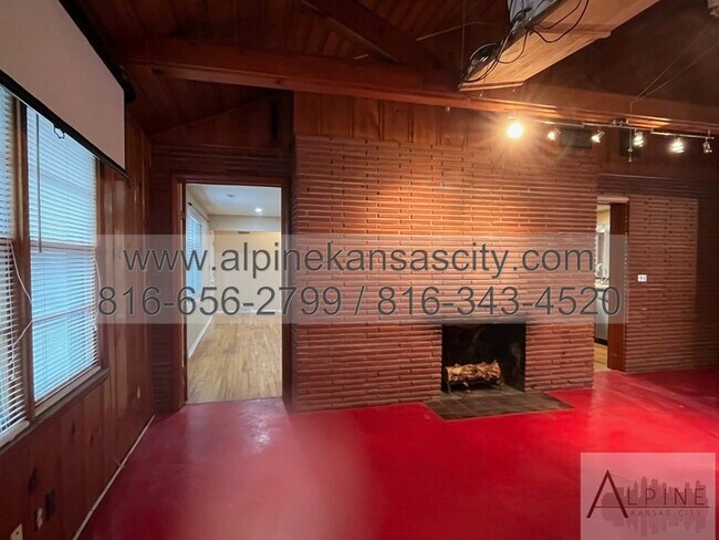 Building Photo - Spacious One Level Home on HUGE LOT!