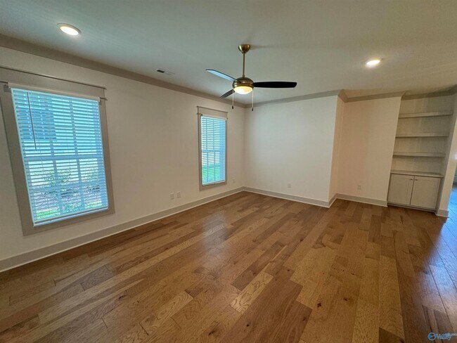 Building Photo - 127 Bullpen Aly