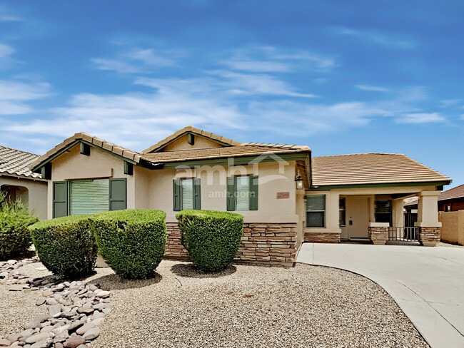 Building Photo - 17568 W Voltaire St