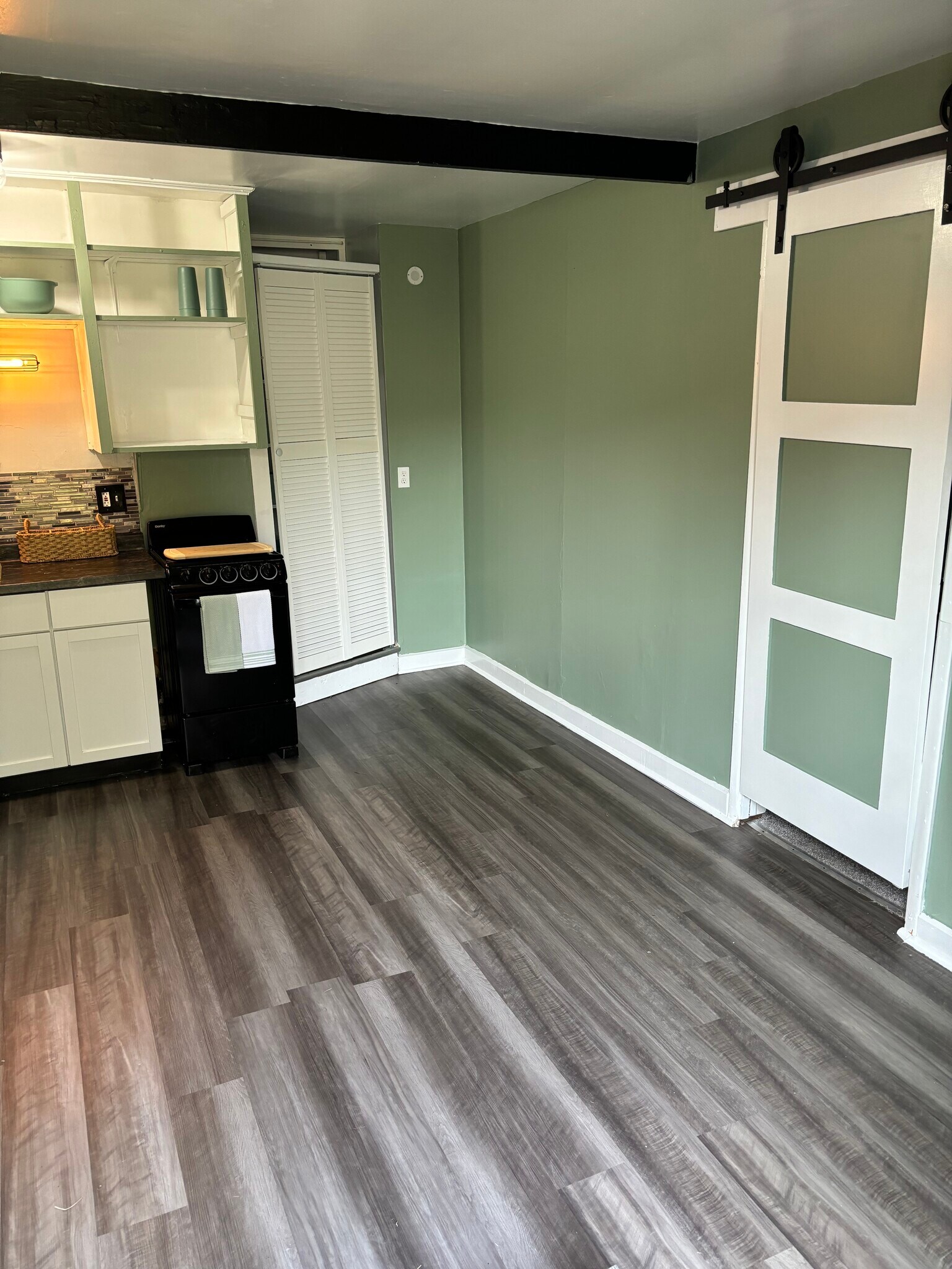 Kitchen/ Dining - 727 Madison St