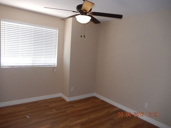 Building Photo - 28720 N Port Ln