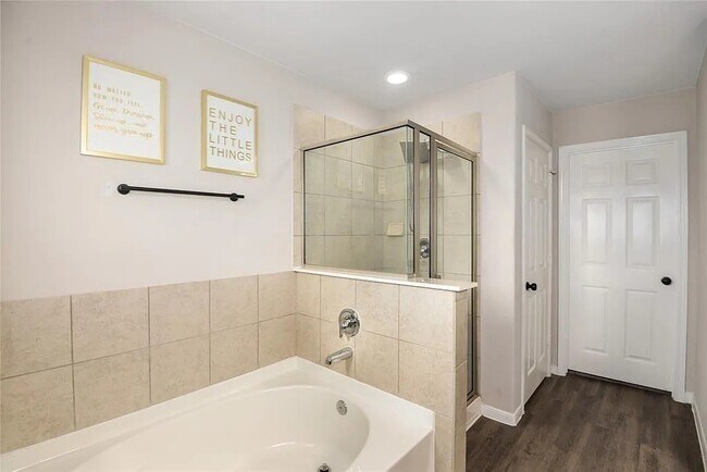 Building Photo - 6404 Macroom Meadows Ln