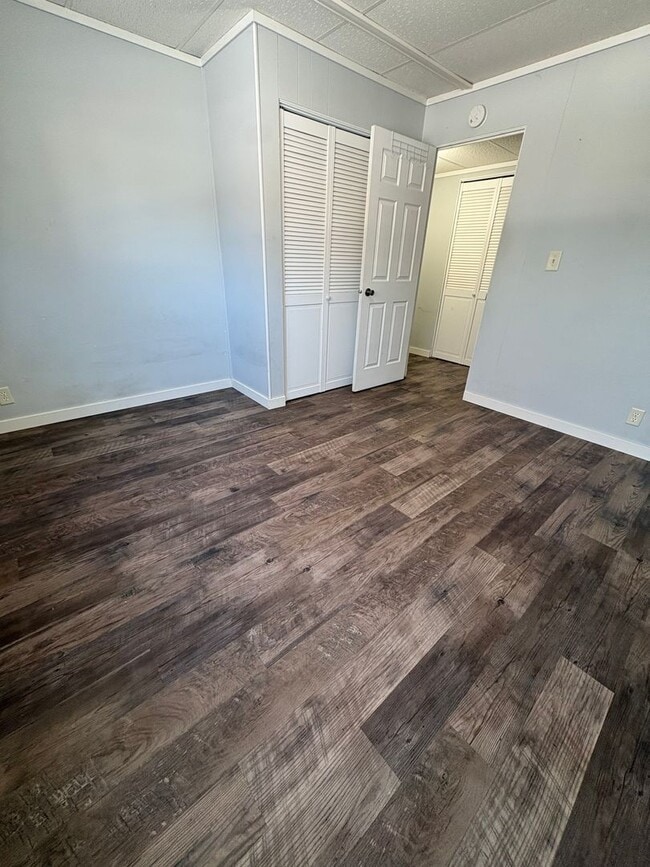 Building Photo - AI - 05 - Avon St