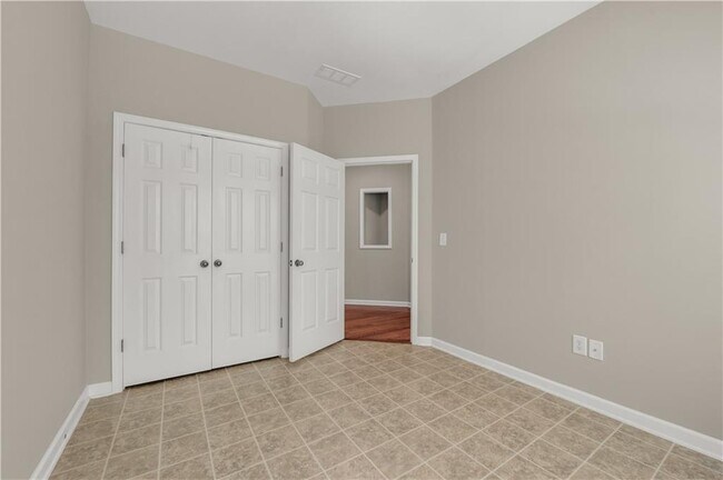Building Photo - 501 Grove Field Ct NW