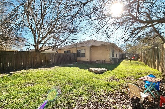 Building Photo - 8702 Weiser Dr