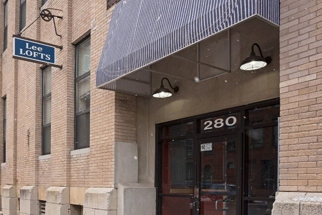 Building Photo - Lee Lofts