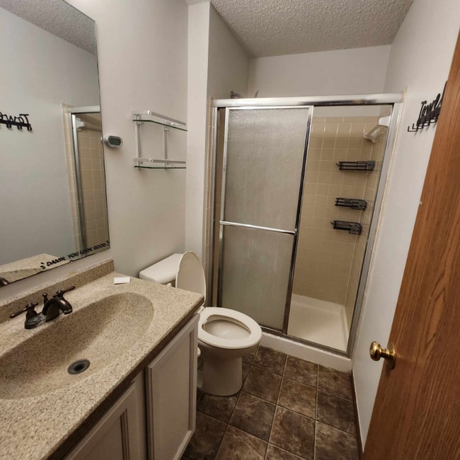 Building Photo - 2370 Walborn Dr