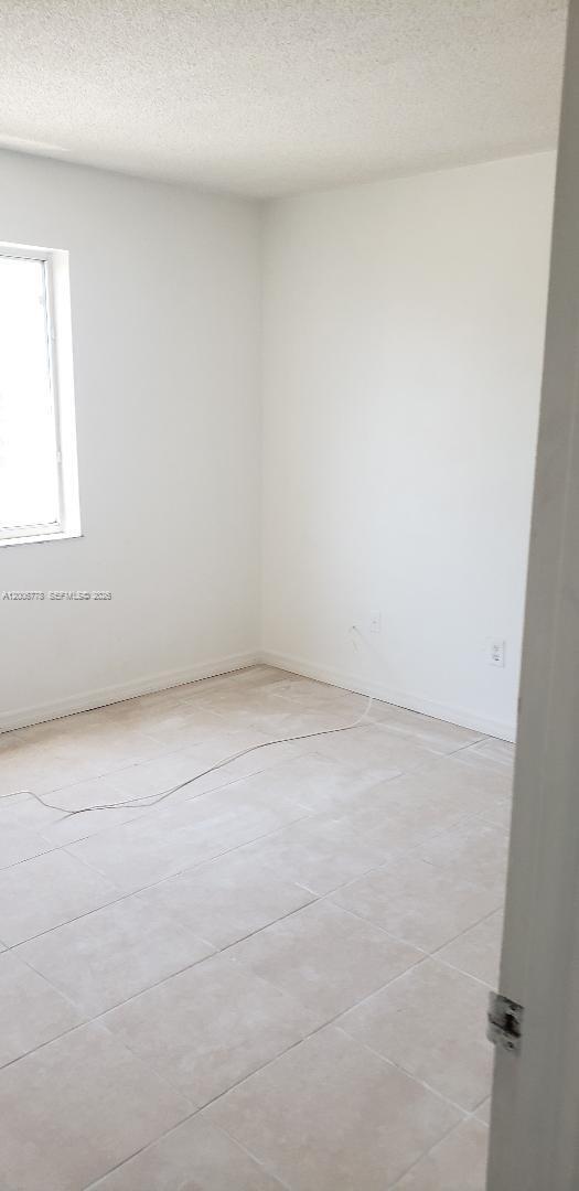 Building Photo - 14840 Naranja Lakes Blvd