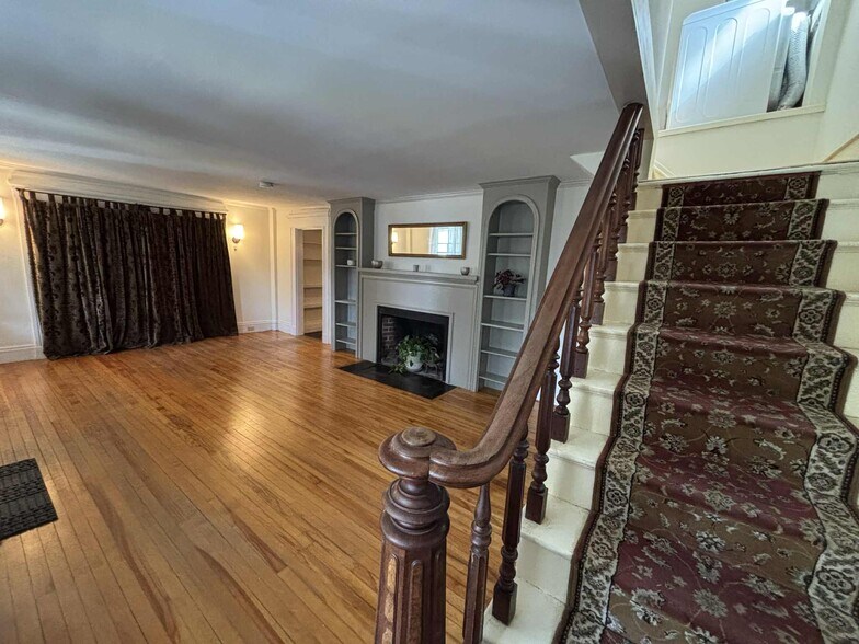 Living room - 88 S Willard St