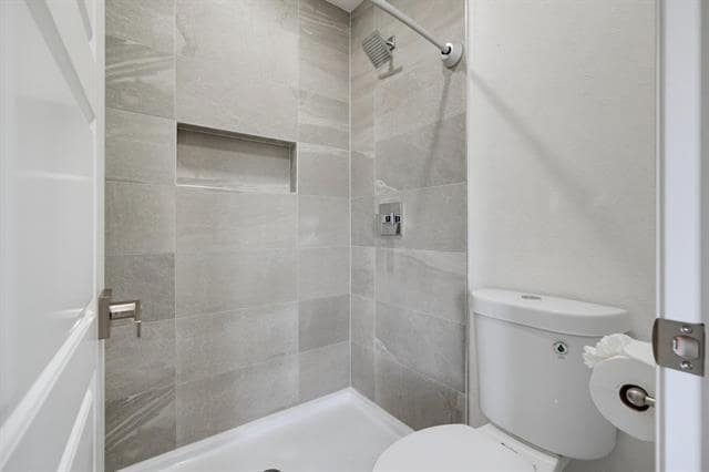 Building Photo - 12607 Gaslite Cir