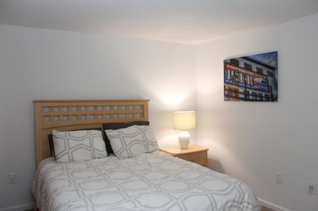 Building Photo - Long-Term Condo Rental Near Weirs Beach