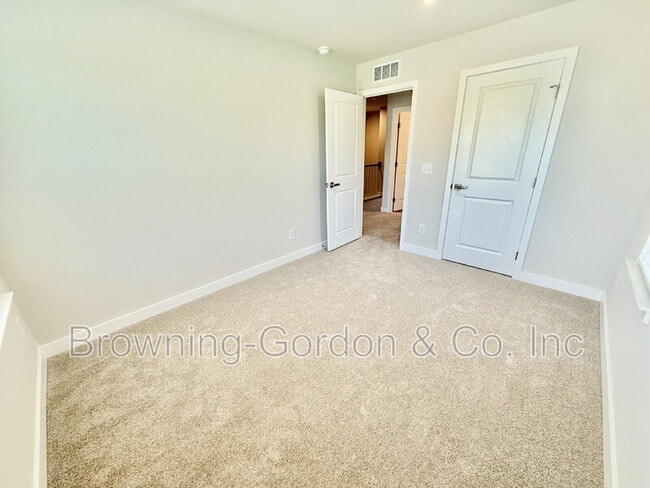 Building Photo - 813 Rivergate Pkwy