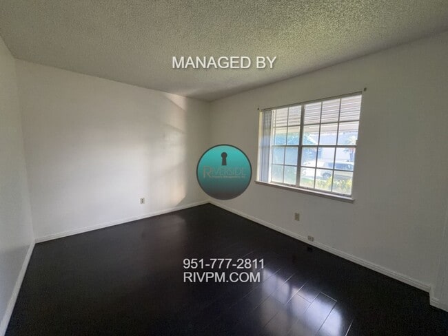 Building Photo - Spacious 2-Bedroom Home in Desirable Riverside Cul-de-Sac Near UCR!