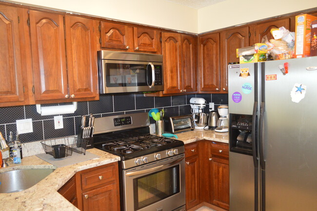 Building Photo - 62 Sapphire Ln