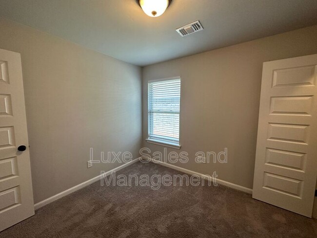 Building Photo - 3404 N W 161st St