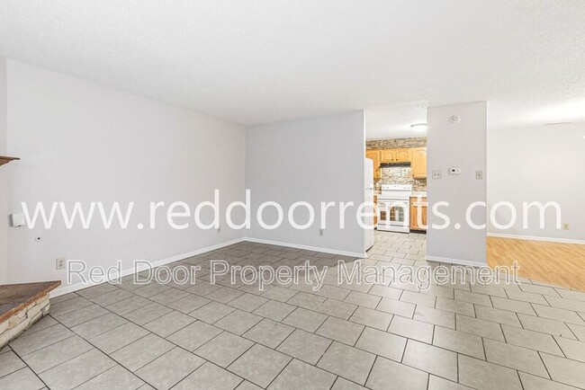 Building Photo - 2249 Collins Way