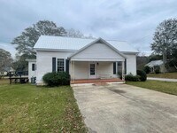 Building Photo - 25 Hollis St