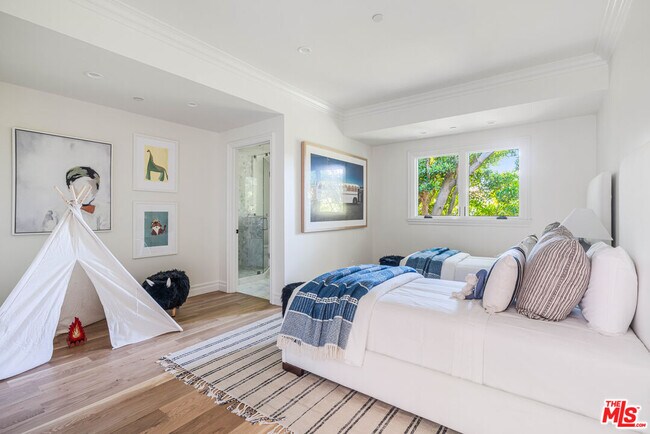 Building Photo - 1900 Bel Air Rd