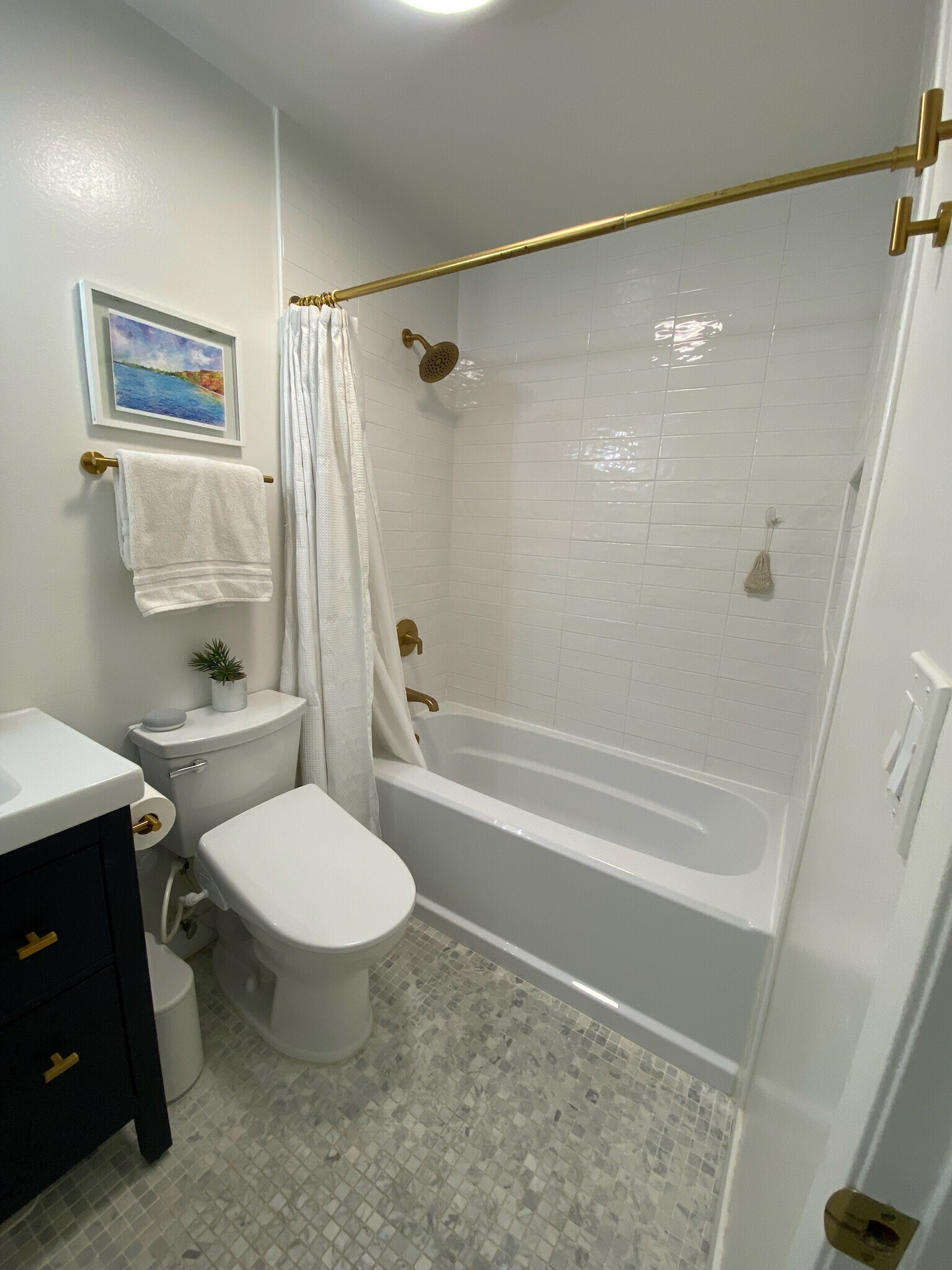 Building Photo - 970 Woodlake Dr