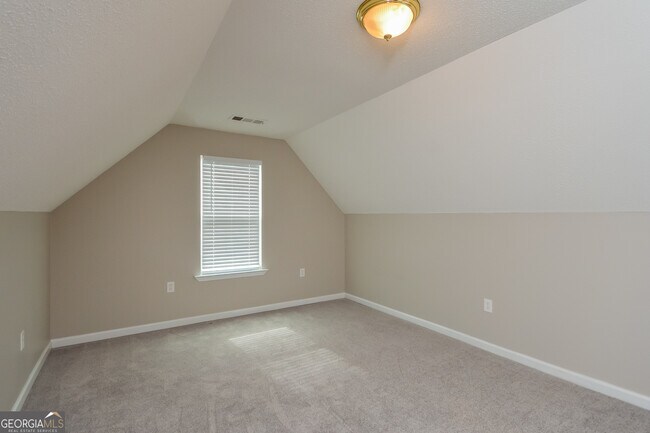 Building Photo - 1420 Saddlebrook Ct