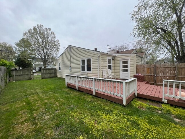 Building Photo - Delightful 1 Level 4 Bedroom Home On Exten...