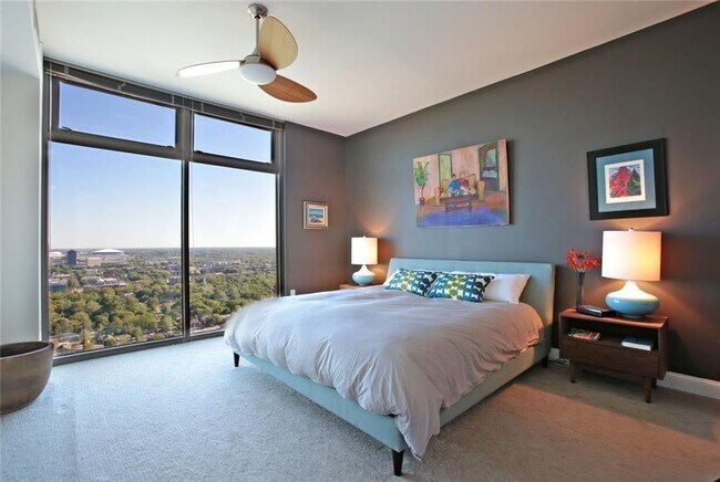 Building Photo - 270 17th St NW