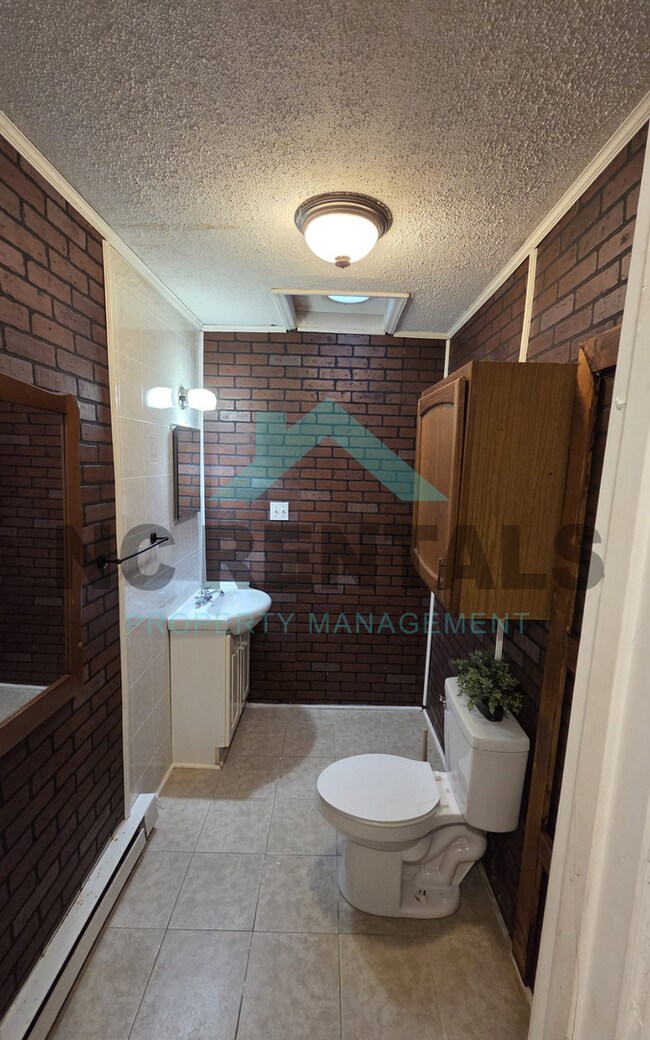 Building Photo - 3716 Dawson Ave