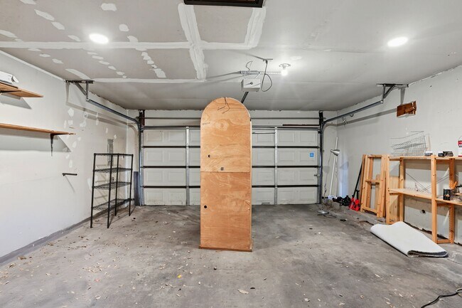 Building Photo - 7258 Coronado Cir