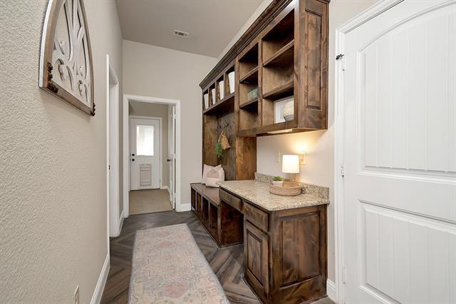 Building Photo - 8324 Sandhill Crane Dr