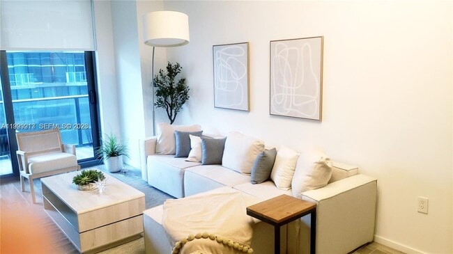 Building Photo - 801 S Miami Ave