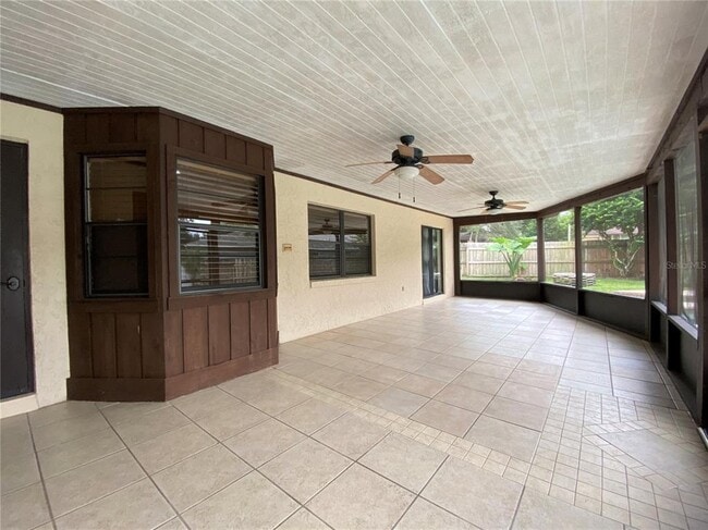 Building Photo - 214 Stevenage Dr