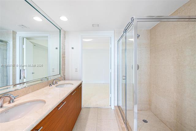 Building Photo - 50 Biscayne Blvd