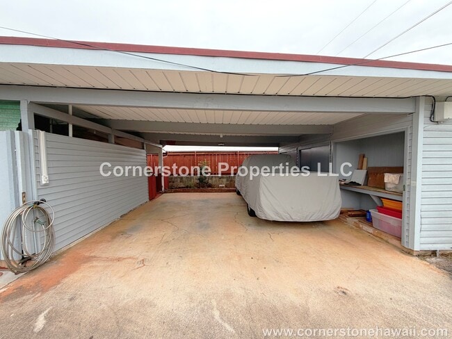 Building Photo - 1558 Hoonipo St