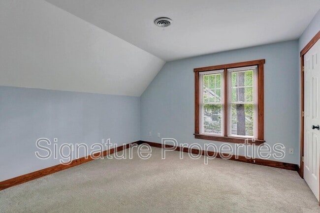 Building Photo - 4500 Heritage Woods Ln
