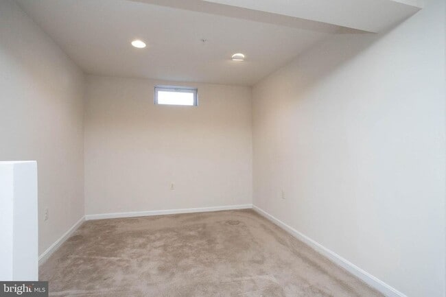 Building Photo - 4776 Monterey Ct