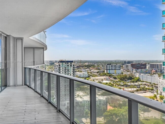 Building Photo - 488 NE 18th St