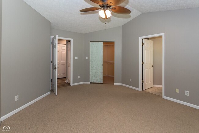 Building Photo - 10768 Belair Dr